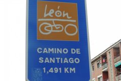 Day 1 - León to La Robla (25.7 km)